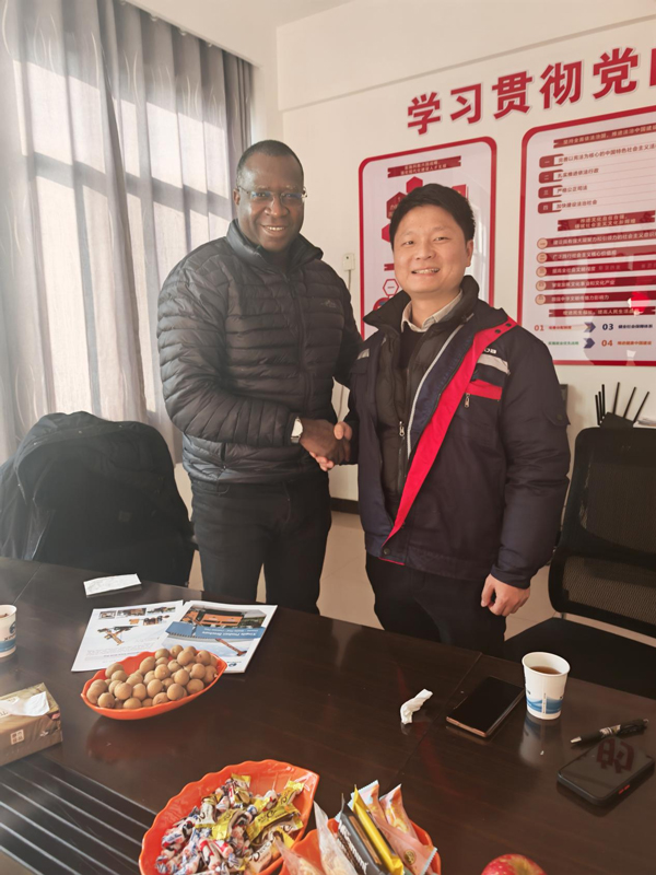 Warmly welcome South Asian customers to visit our factory to negotiate business