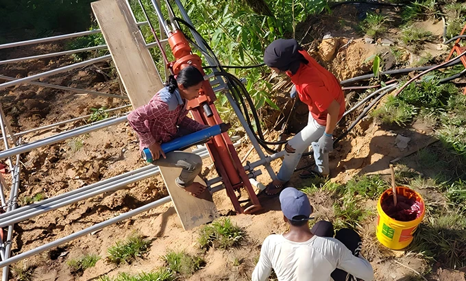 Portable Pneumatic Down-the-Hole Drill Rig Slope Reinforcement Solution