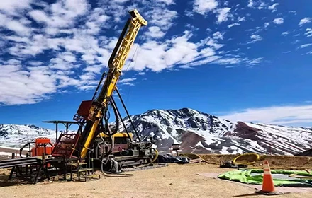 Conquer Snow Plateau! Xingda XDX-6 Full Hydraulic Core Drilling Rig Works at 5,200 M Altitude in Central Asia