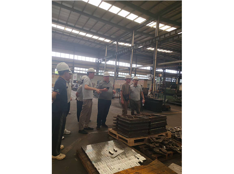 Deepening Cooperation in Central Asia|Clients from Kazakhstan Visit Hubei Xingda Factory