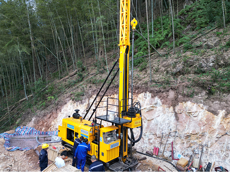 XDX-5A Crawler Full-Hydraulic Core Drilling Rig Gold Exploration Project in Longyan, Fujian