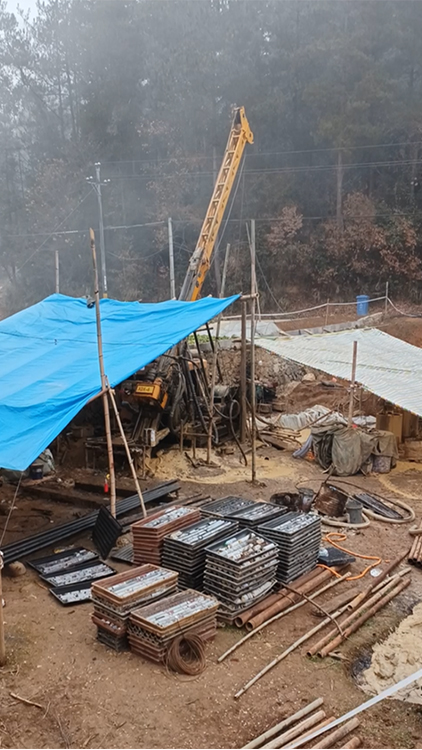 XDX-6 Crawler Full-Hydraulic Core Drilling Rig Railway Geological Investigation Project in Enshi, Hubei