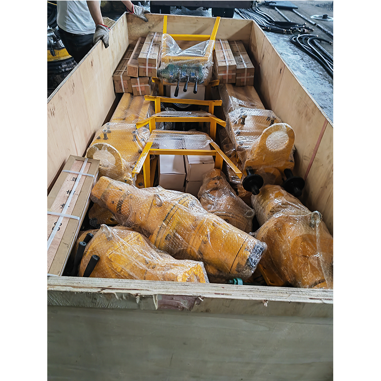 Four Sets of XDQ-100 Pneumatic DTH Drilling Rigs Packed and Shipped to Southeast Asia with Complete Accessories