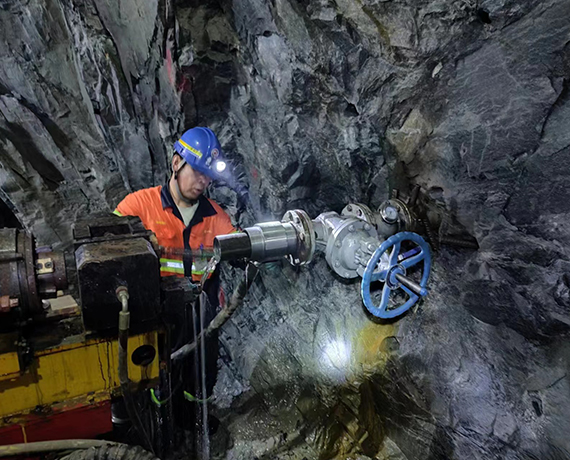 Project Case | KY-500B Full Hydraulic Tunnel Drilling Rig Put into Operation at Fuyun Jinshan Mining & Metallurgy, Xinjiang, Building Solid Safety Barrier for Underground Water Prevention